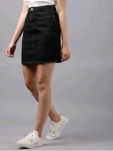 Chic Black Denim Skirt