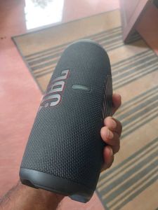 JBL Charge 5