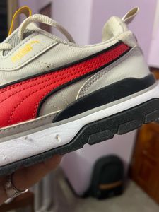 Puma Sneakers