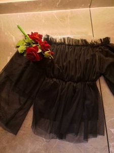 &#34;Midnight Rose Off-Shoulder Top&#34; ✨🌹🖤