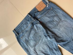 Levi’s 514 Straight Fit Jeans❗️