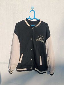 Black & Cream Varsity Jacket (L-25 b-23)