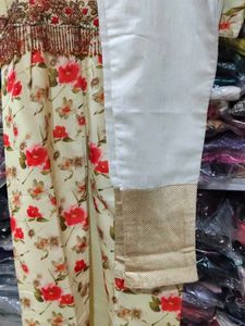 Royal Marwadi Suit ......... !!!! 🌷 ..Floral Gown