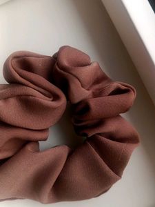 📿🟤Premium SiLK Scrunch 🙆🏻‍♀️🧸