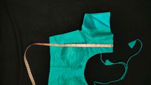 Sea Green Saree With Stitched Blouse (2 Piece)