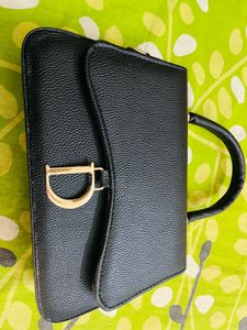 Beautiful Black Trendy Bag Unused