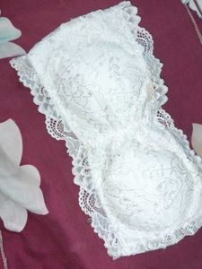White Padded Tube Braaa Gud Condition