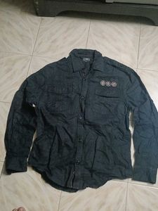 Men&#39;s Casual Shirt
