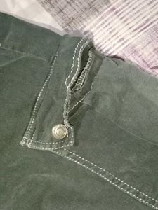A Jeans.