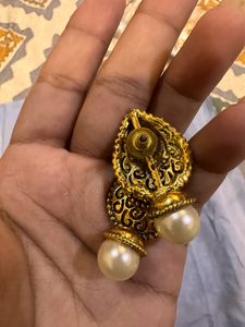 Pendent Set