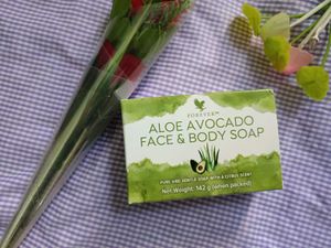 Aloe  Avacado Face And Body Wash