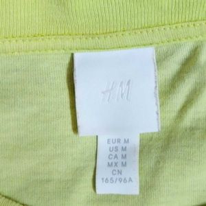 🇹🇷 [Made In Turkey] H&amp;M Boxy Fitted Crop Top