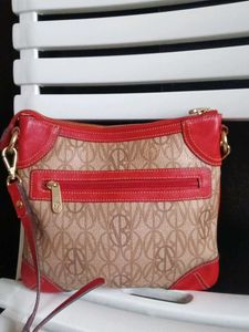 Vincis Bench Sling Bag