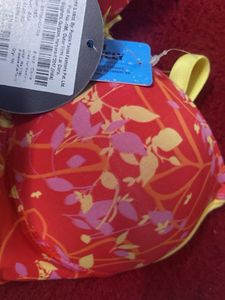 Clovia Red Floral Print Bra 32 B Light Padded