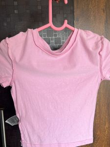 H&amp;M crop top size-xs-colour pink ,at best condition