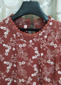 New Top... 1 time use only.. size.. XL/XXL
