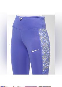 NIKEHigh-Rise Slim Fit Sports Leggings with Printe