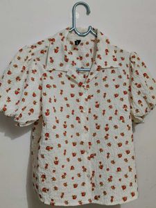 puffed sleeve top 🎩