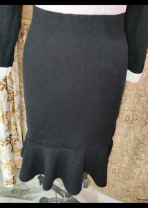 Chic Black Bodycon Midi Dress