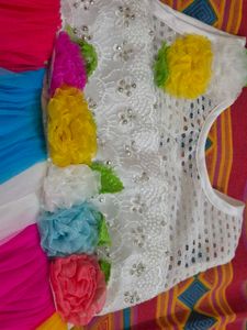 Floral Lace Sleeveless Top