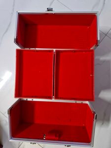 Deluxe Big Size Makeup Box