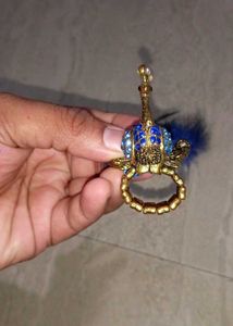Blue 🦚 colur peacock hand ring with its original