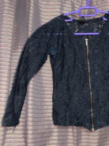 🖤 Black Lace Zip-Front Top – Elegant &amp; Gently Use