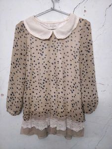 Lot of 4 Women&#39;s Tops