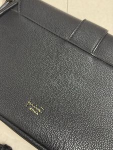 UNUSED Chic Black Crossbody Bag (Prive Rome)