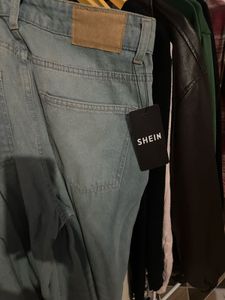 Wide Leg Baggy Jeans