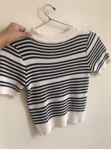 Knit Sweater/ Crop Top