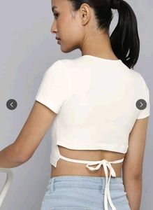 H&amp;M White Tie Hem Cropped Tee