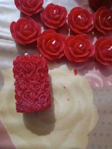 Red Rose Candles