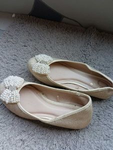 Sparkly Pearl Bow Ballet Flats