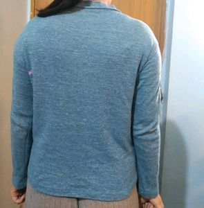 Stylish Teal Zippered Top