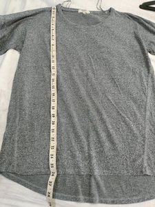 OVER SIZED GREY TOP