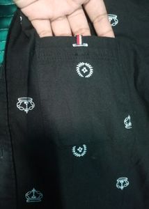 🆕 👉Black Shirt Size (S)