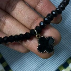 chain with pendent