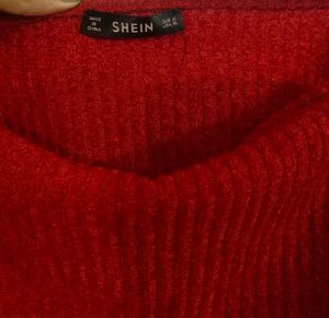 Red Crop Top Size 40