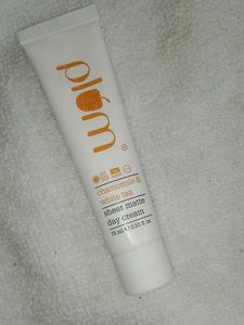Plum Sheer Matte Day Cream