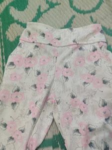 Cute Pink Ruffle Top &amp; Floral Pants Set