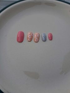 Press-On Nail Set