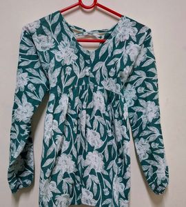 Floral Print Long Sleeve Top
