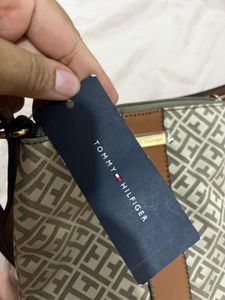 Tommy Hilfiger Crossbody Bag