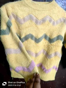 Cute Kids&#39; Yellow Sweater