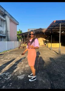Ribbed Midi Skirt