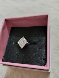 Sparkling Diamond Ring