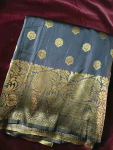 💥🆕️ Grey Banarasi Style Woven Resham Saree