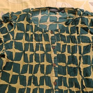 Set Of Patterned  Tunic Tops