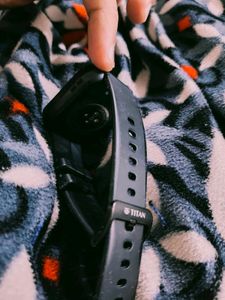Titan Smartwatch